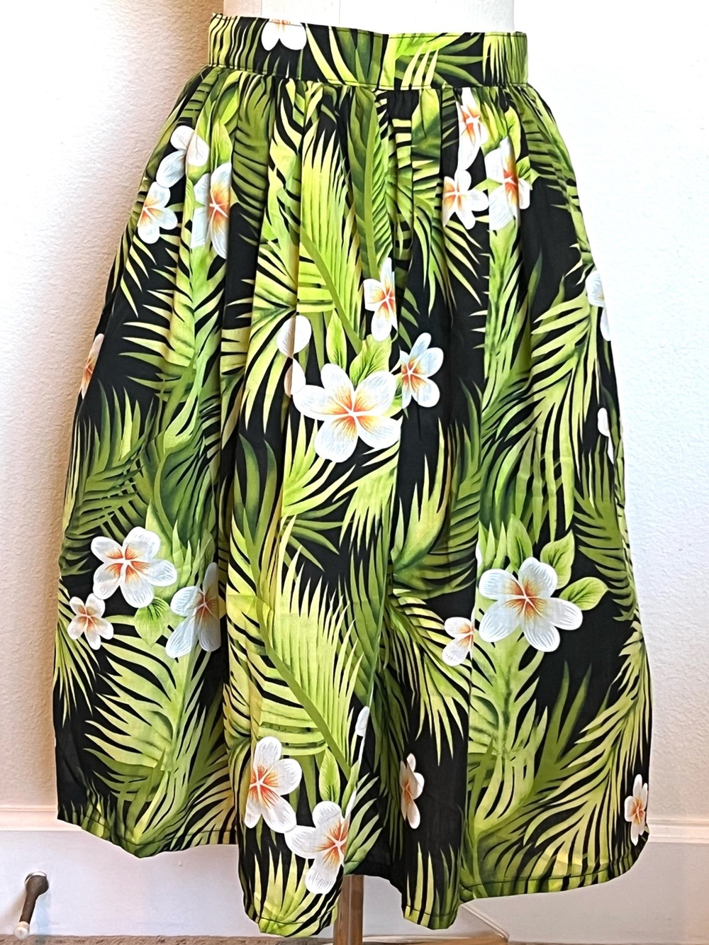 Tropical Green Floral Tiki Skirt